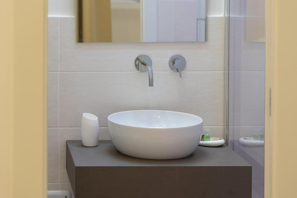 Colosseum Holidays - Three-bedroom Apartamento Roma